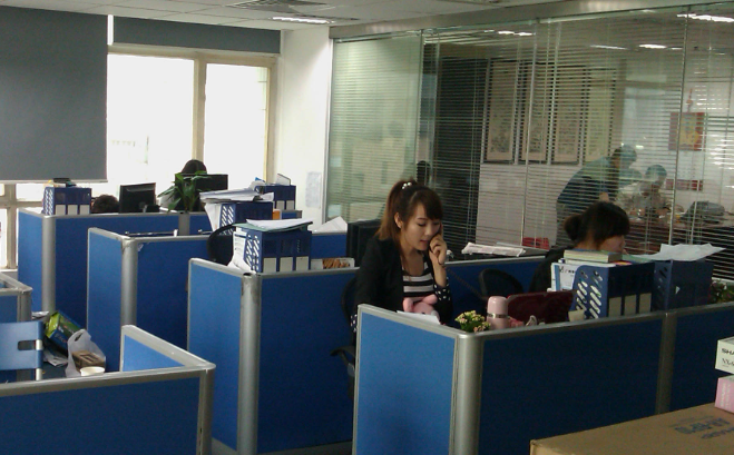 企业官网搭建服务选购指南：如何根据业务需求选择合适方案